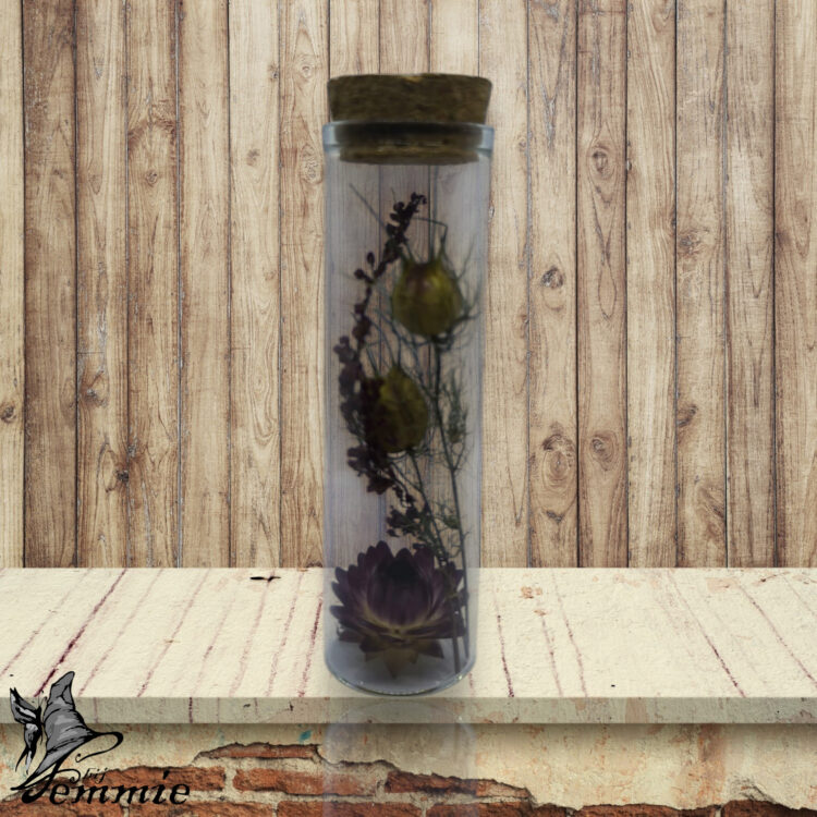 Glazen buisje met droogbloemen 10 cm hoog